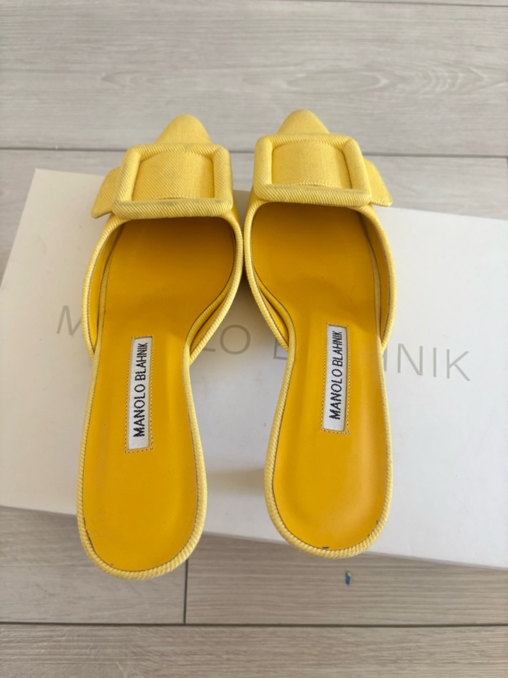 Manolo Blahnik Yellow Pointed Buckle Mules size 35 - Picture 2 of 7
